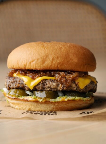Signature Cheeseburger